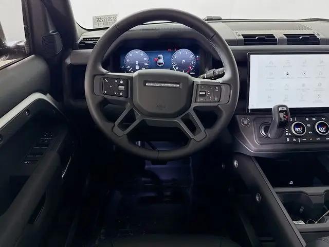 2026 Land Rover Defender P400 X-Dynamic SE