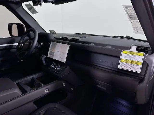 2026 Land Rover Defender P400 X-Dynamic SE