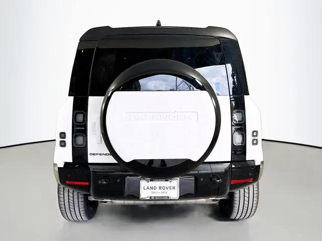 2026 Land Rover Defender P400 X-Dynamic SE