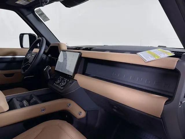 2026 Land Rover Defender P400 X-Dynamic SE