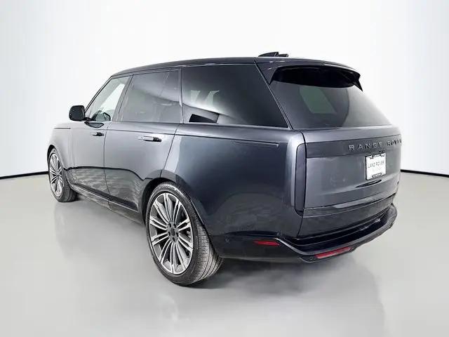 2026 Land Rover Range Rover P400 SE