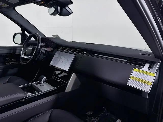 2026 Land Rover Range Rover P400 SE