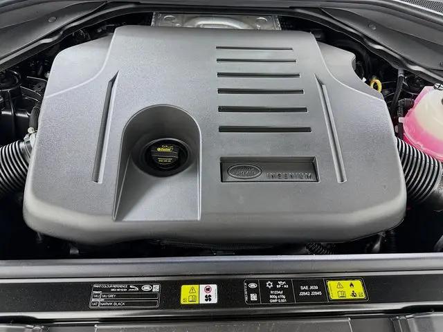 2026 Land Rover Range Rover P400 SE