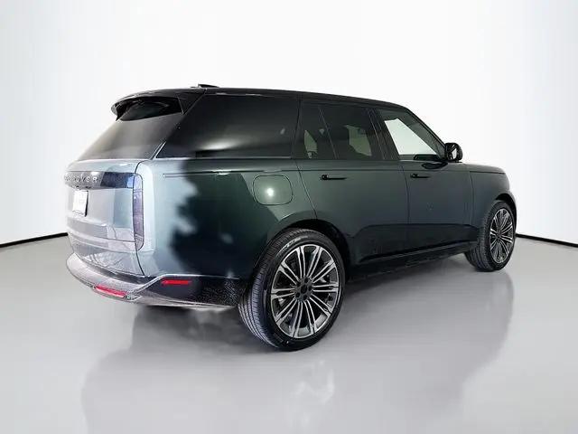 2026 Land Rover Range Rover P400 SE