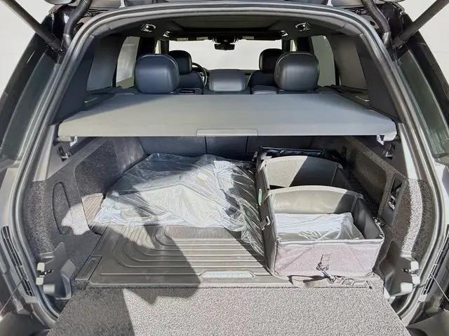 2026 Land Rover Range Rover P400 SE