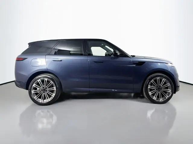 2026 Land Rover Range Rover Sport P400 Dynamic SE