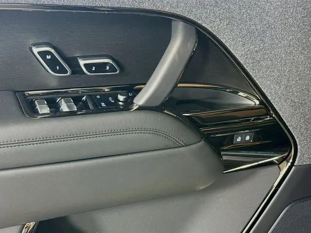 2026 Land Rover Range Rover Sport P400 Dynamic SE