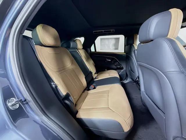 2026 Land Rover Range Rover Sport P400 Dynamic SE