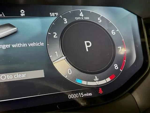 2026 Land Rover Range Rover Sport P635 SV