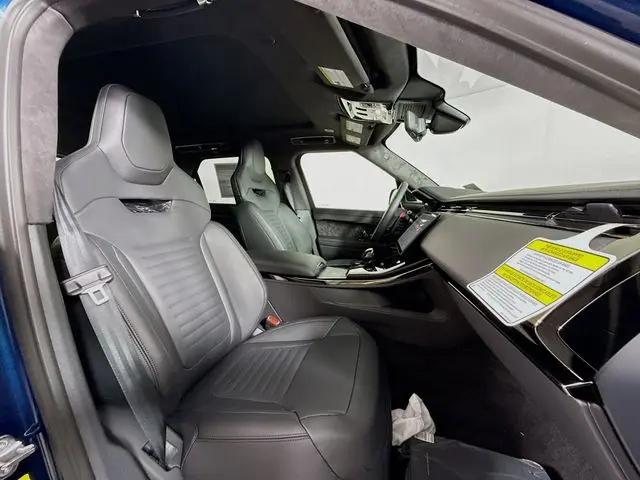 2026 Land Rover Range Rover Sport P635 SV
