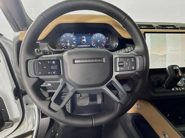 2026 Land Rover Defender P400 X-Dynamic SE