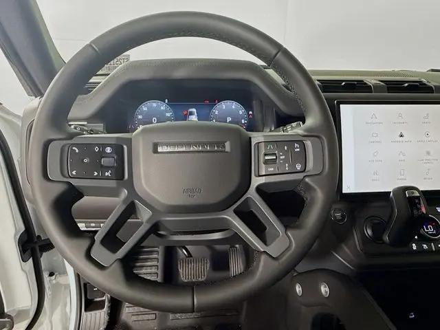 2026 Land Rover Defender P400 X-Dynamic SE