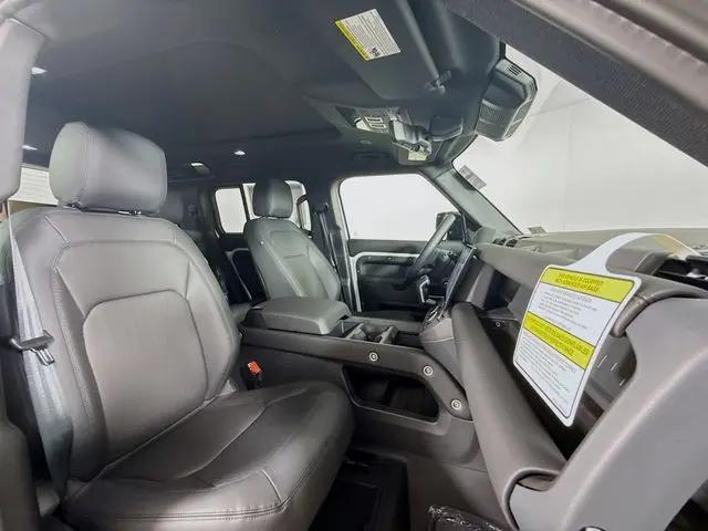 2026 Land Rover Defender P400 X-Dynamic SE