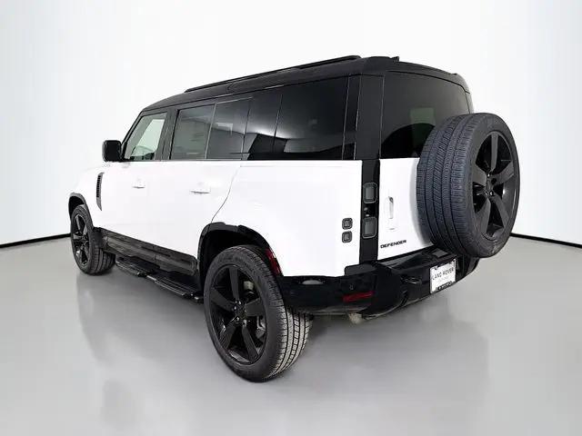 2026 Land Rover Defender P400 X-Dynamic SE