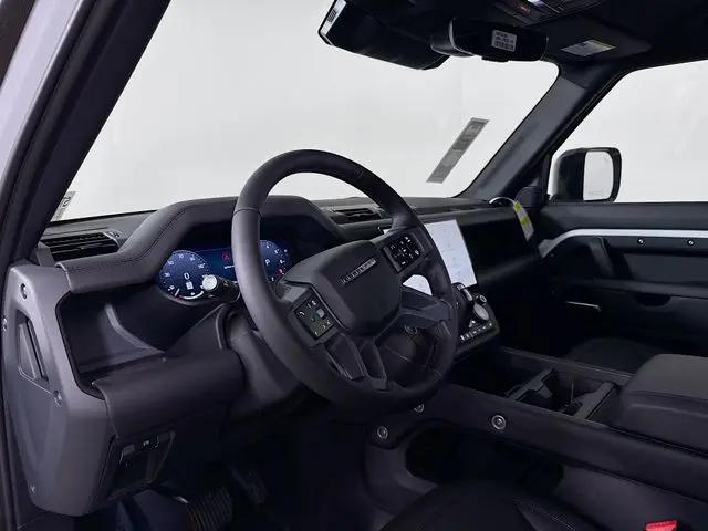 2026 Land Rover Defender P400 X-Dynamic SE
