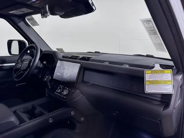 2026 Land Rover Defender P400 X-Dynamic SE