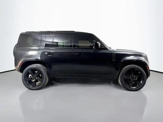 2026 Land Rover Defender P400 X-Dynamic SE