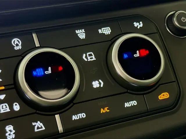 2026 Land Rover Defender P400 X-Dynamic SE