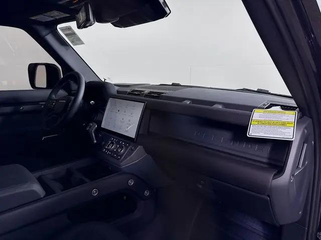 2026 Land Rover Defender P400 X-Dynamic SE