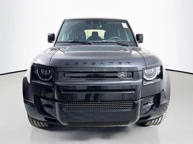 2026 Land Rover Defender P400 X-Dynamic SE