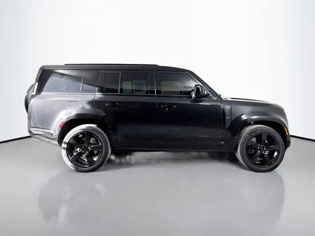 2026 Land Rover Defender P400 X-Dynamic SE