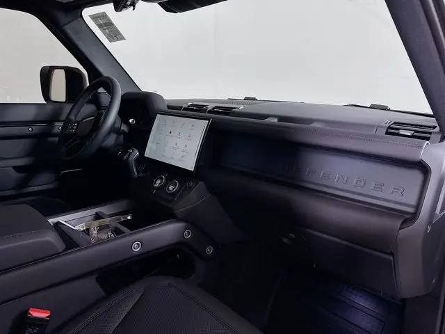 2026 Land Rover Defender P400 X-Dynamic SE