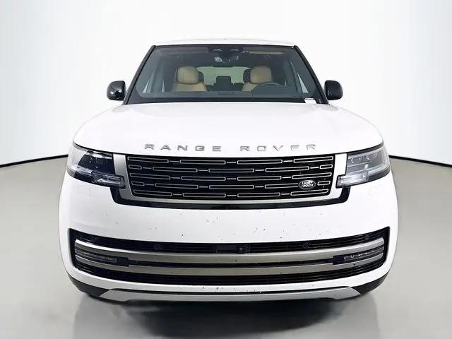 2026 Land Rover Range Rover P530 SE 7 Seat