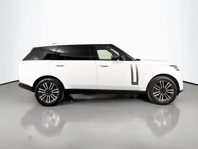 2026 Land Rover Range Rover P530 SE 7 Seat