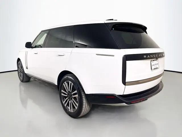 2026 Land Rover Range Rover P530 SE 7 Seat