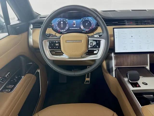 2026 Land Rover Range Rover P530 SE 7 Seat