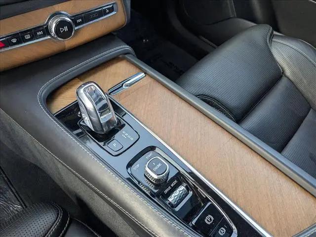 2016 Volvo XC90 Hybrid T8 Inscription