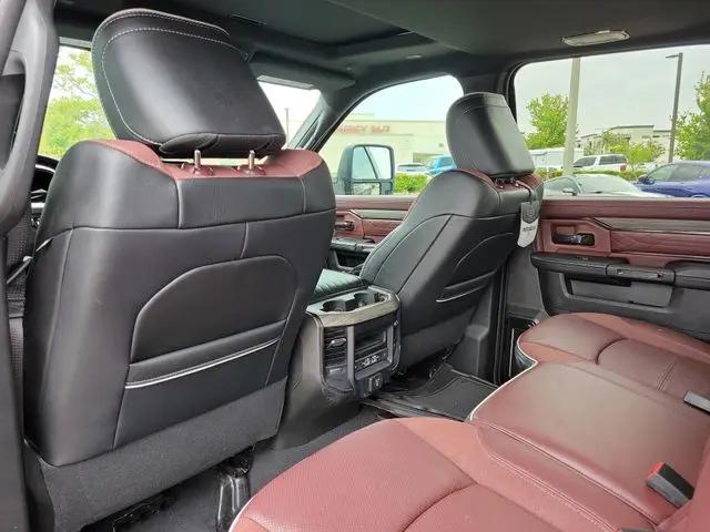 2025 Ram 3500 Limited Crew Cab 4x4 8' Box