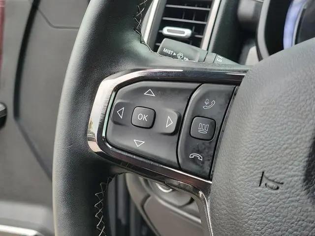 2025 Ram 3500 Limited Crew Cab 4x4 8' Box