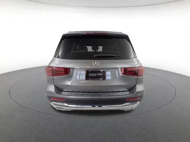 2026 Mercedes-Benz GLB 4MATIC