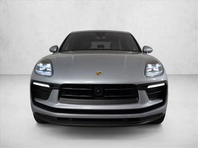 2025 Porsche Macan T