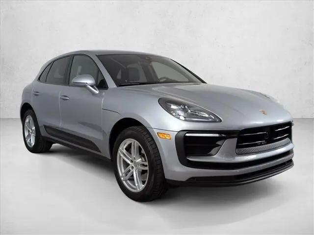 2025 Porsche Macan T
