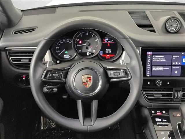 2025 Porsche Macan T