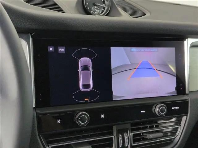 2025 Porsche Macan T