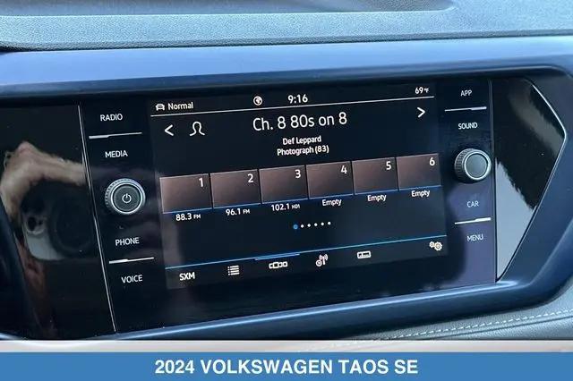 2024 Volkswagen Taos 1.5T SE