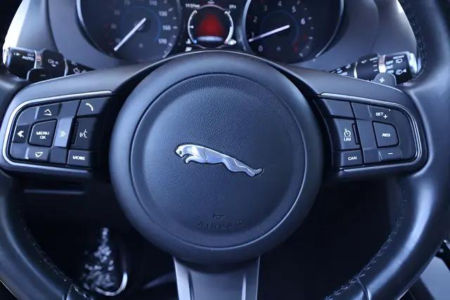 2018 Jaguar F-PACE 25t Premium