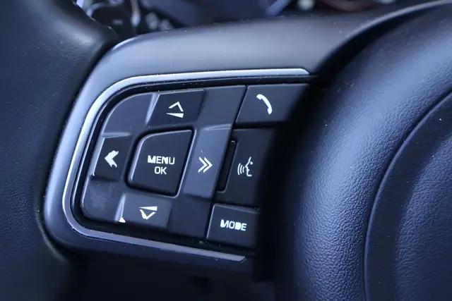 2018 Jaguar F-PACE 25t Premium