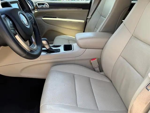 2017 Jeep Grand Cherokee Limited 4x2