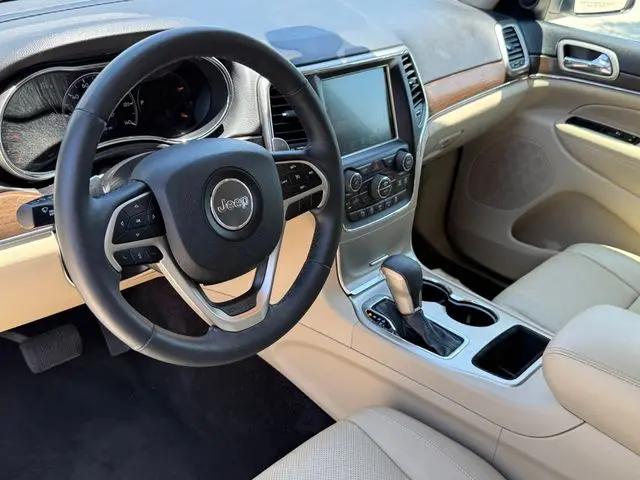 2017 Jeep Grand Cherokee Limited 4x2