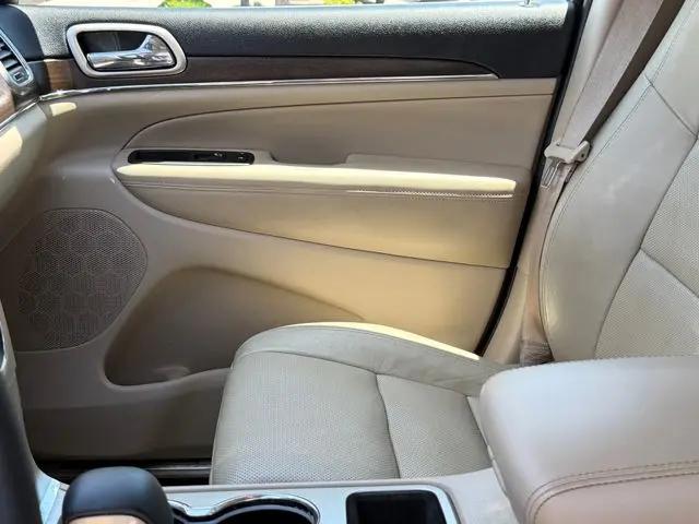 2017 Jeep Grand Cherokee Limited 4x2