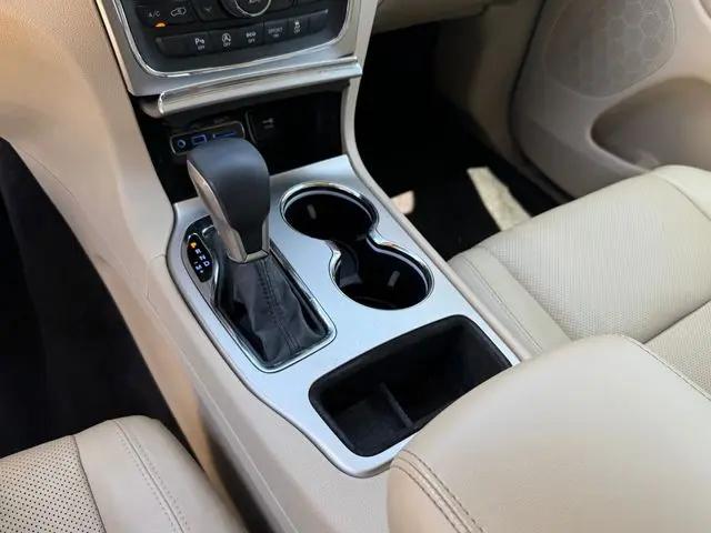 2017 Jeep Grand Cherokee Limited 4x2