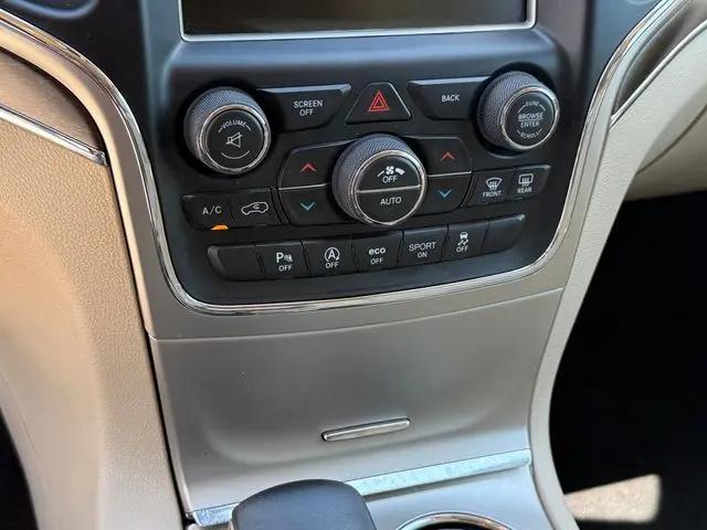 2017 Jeep Grand Cherokee Limited 4x2