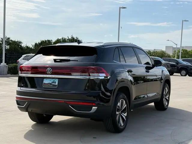 2026 Volkswagen Atlas Cross Sport SE