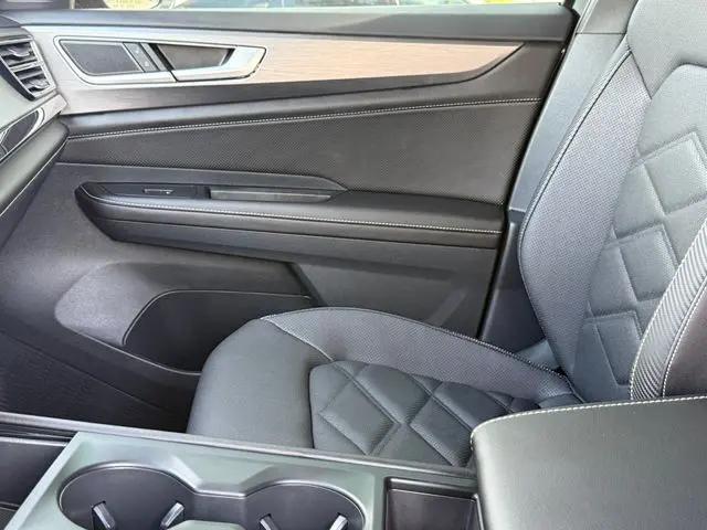 2026 Volkswagen Atlas Cross Sport SE