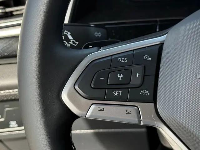 2026 Volkswagen Atlas Cross Sport SE
