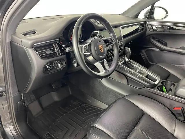 2020 Porsche Macan Macan
